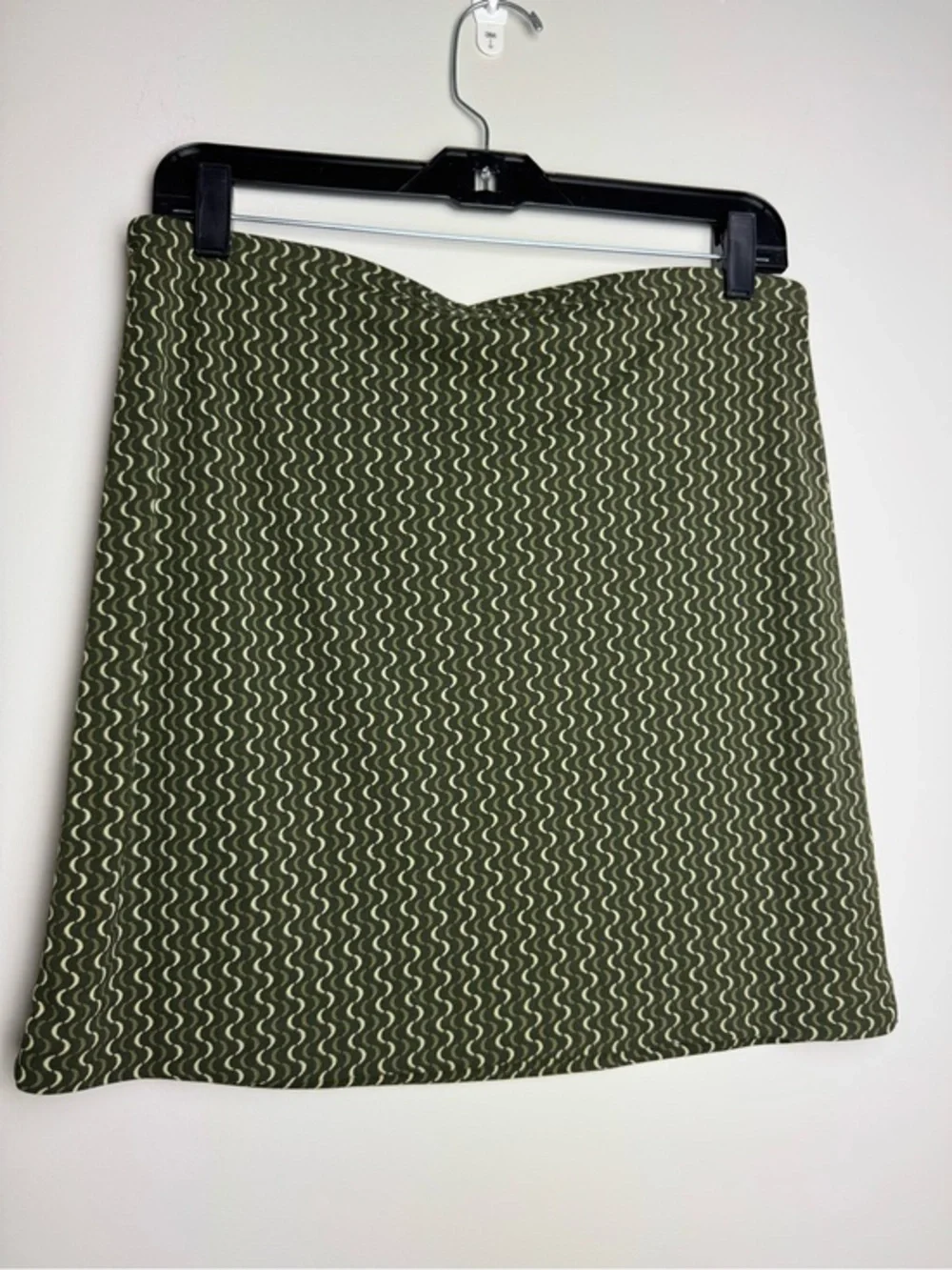 Vintage Old Navy Olive Green Mini Skirt with Cream Wave Pattern
